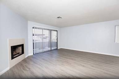 Main picture of 5066 S Rainbow Blvd