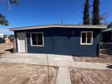 Main picture of 9529 E Avenue T