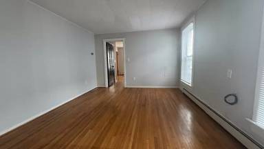 Main picture of 2908 Memorial Ave