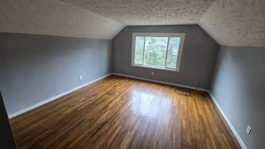 Main picture of 4000 E 64th St