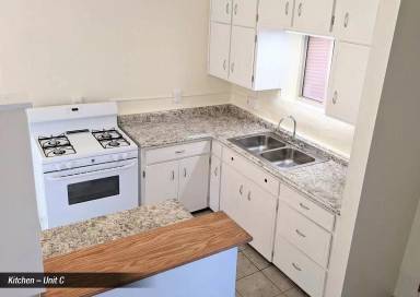 Main picture of 121 Fiesta St