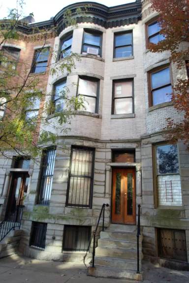 Main picture of 221 E Preston St