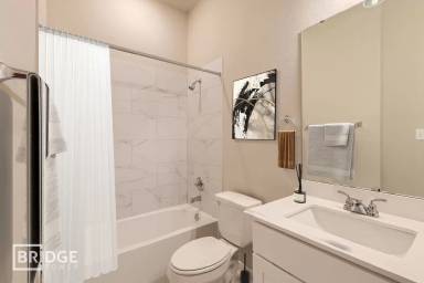 Main picture of 506 Sandy Glen Ln