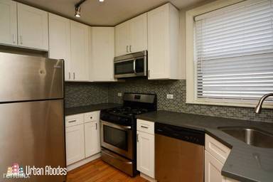 Main picture of 2323 N Rockwell St