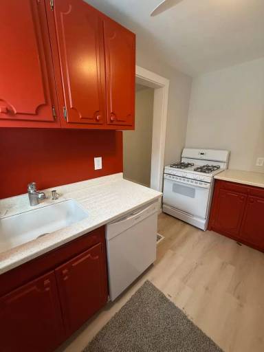 Main picture of 2221 Hawthorne Avenue - 3