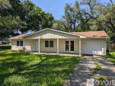 Main picture of 2718 10th Ave