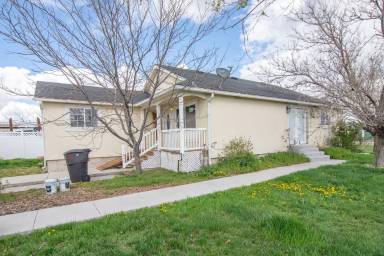 Main picture of 146 N 2300 W