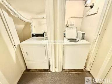 Main picture of 337 Beacon St