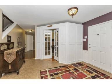 Main picture of 2912 Lake Terrace Dr