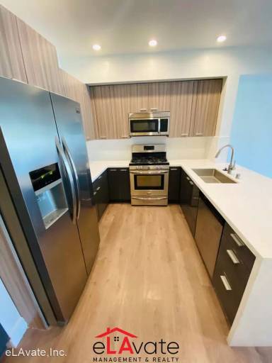 Main picture of 4227 McLaughlin Ave