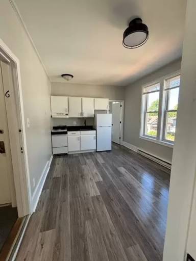 Main picture of 405 Monroe Street - 6