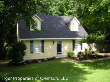 Main picture of 122 Evergreen Ct