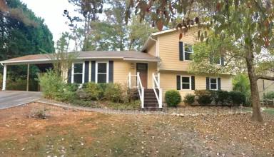 Main picture of 9775 Loblolly Ln