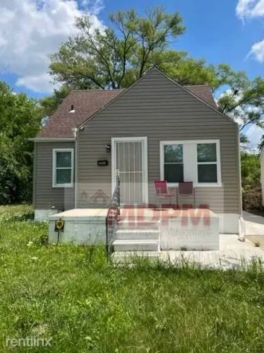 Main picture of 8630 Greenview Ave