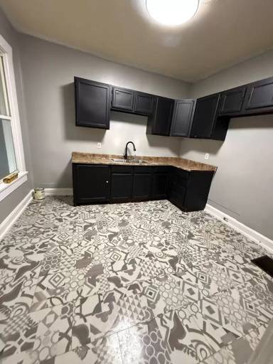 Main picture of 103 Dewey Ave