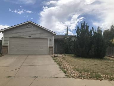 Main picture of 120 Katsura Cir