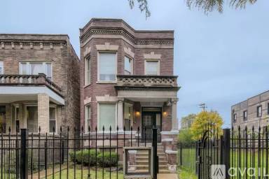 Main picture of 6546 S Minerva Ave