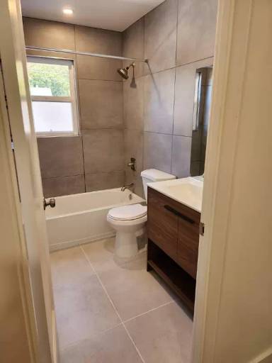 Main picture of 2121 10th St