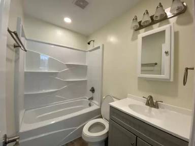 Main picture of 337 D St