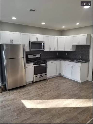 Main picture of 425 6th Ave