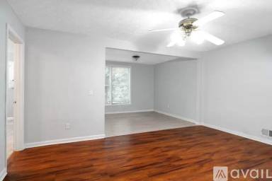 Main picture of 1675 Oak Ridge Way