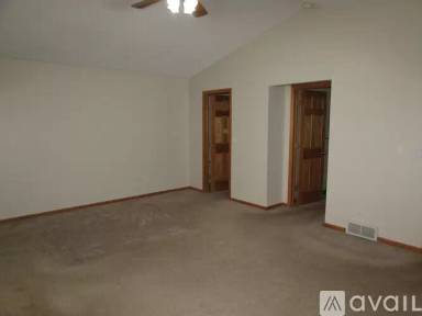 Main picture of 608 Carroll Dr SE