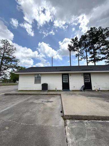 Main picture of 935 Eg Miles Pkwy