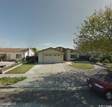 Main picture of 33584 Trinculo Ln