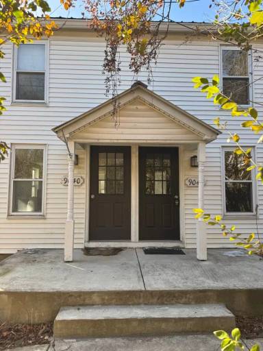 Main picture of 9042 Easton Rd