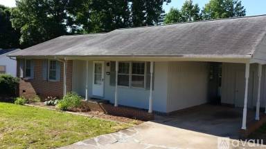 Main picture of 1105 Amity Dr