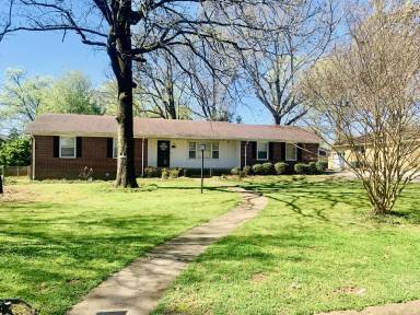 Main picture of 1203 E 31st St