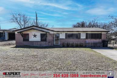 Main picture of 205 Currie Ave