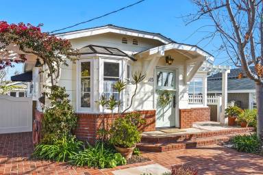 Main picture of 515 Oak St