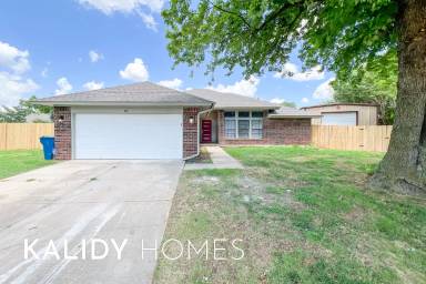 Main picture of 401 Ryan Ct