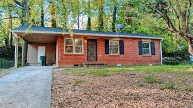 Main picture of 992 Fairburn Rd NW