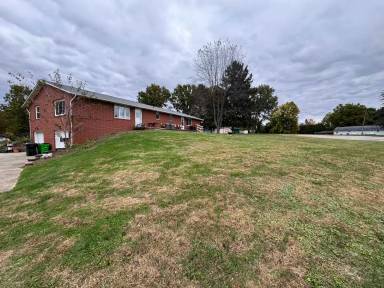 Main picture of 2432 Montclair Ave