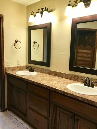 Main picture of 4340 Foxglove Ln