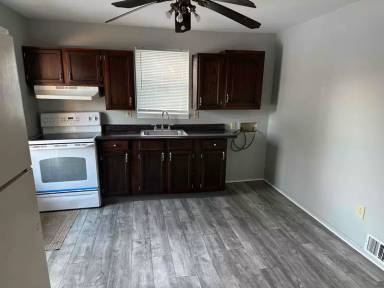 Main picture of 555 E Central Ave