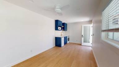 Main picture of 419 H Ave