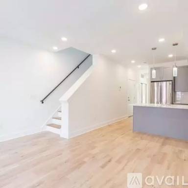Main picture of 2404 W Master St