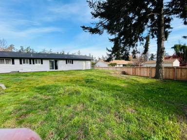 Main picture of 130 NW Clipper Dr