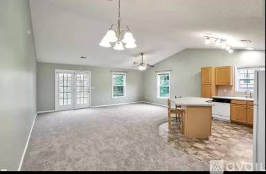 Main picture of 28 Sweetland Ct