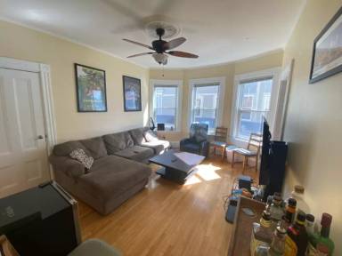 Main picture of 156 Elm St