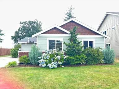 Main picture of 1763 Emerald Way