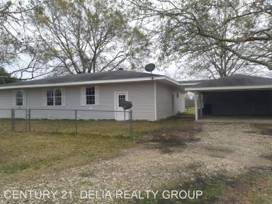 Main picture of 1070 Highway 26