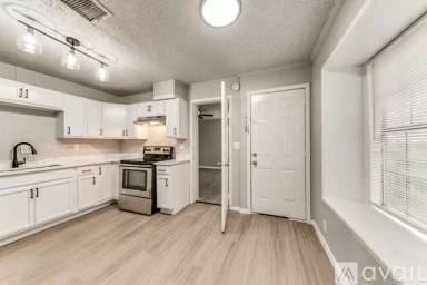Main picture of 250 Alexandria St