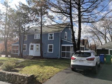 Main picture of 8 Fairway Dr