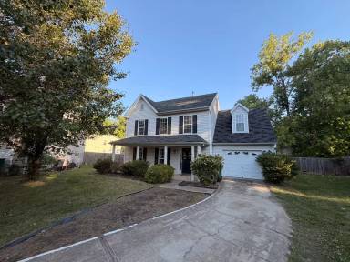 Main picture of 7136 Roaming Path Ct