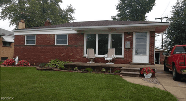Main picture of 28750 Massachusetts St