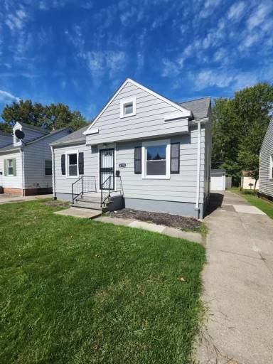 Main picture of 5574 Waterbury Ave